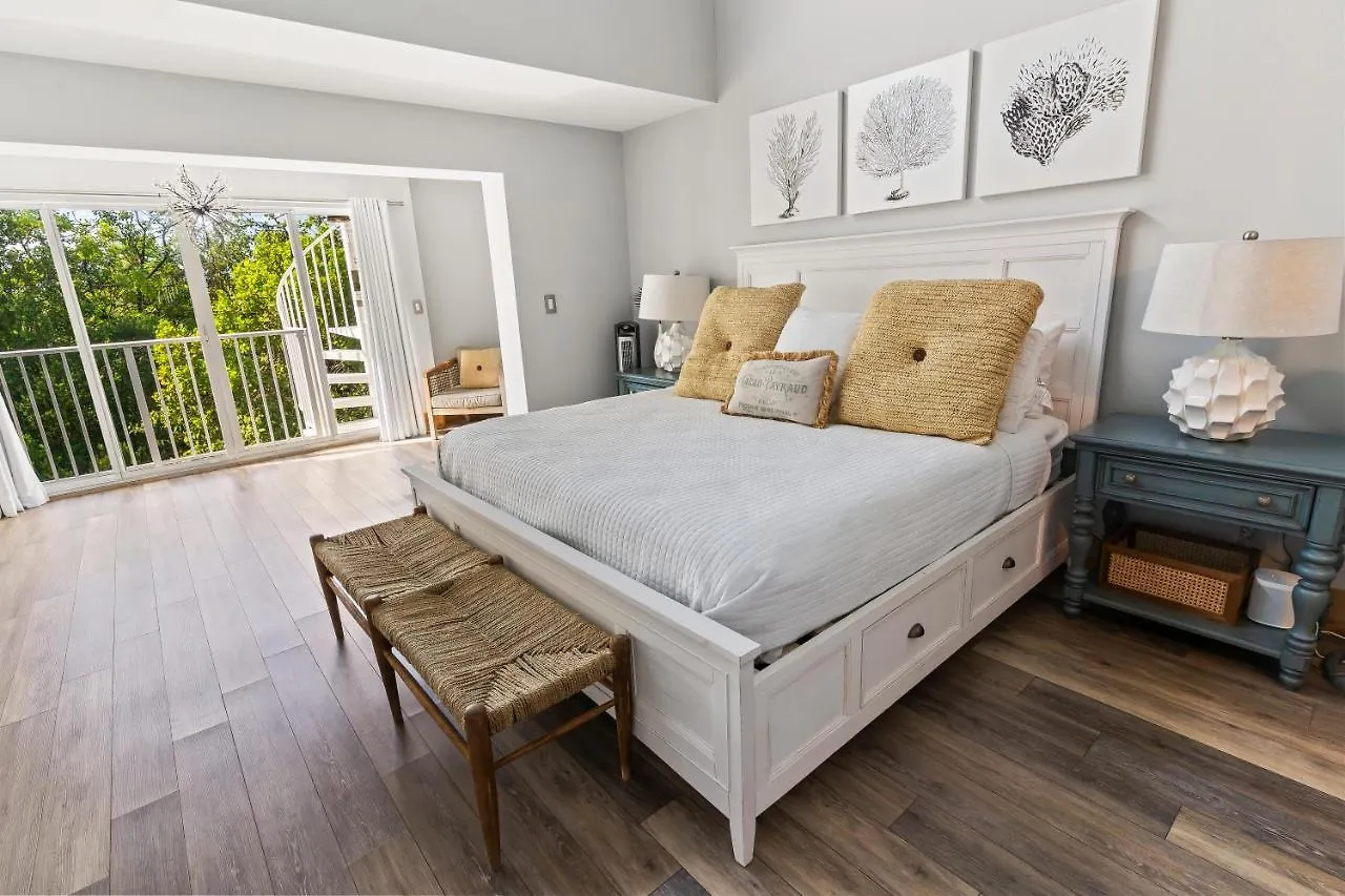 Mariners Perfect For Two Families, In-laws Quarters Key Largo