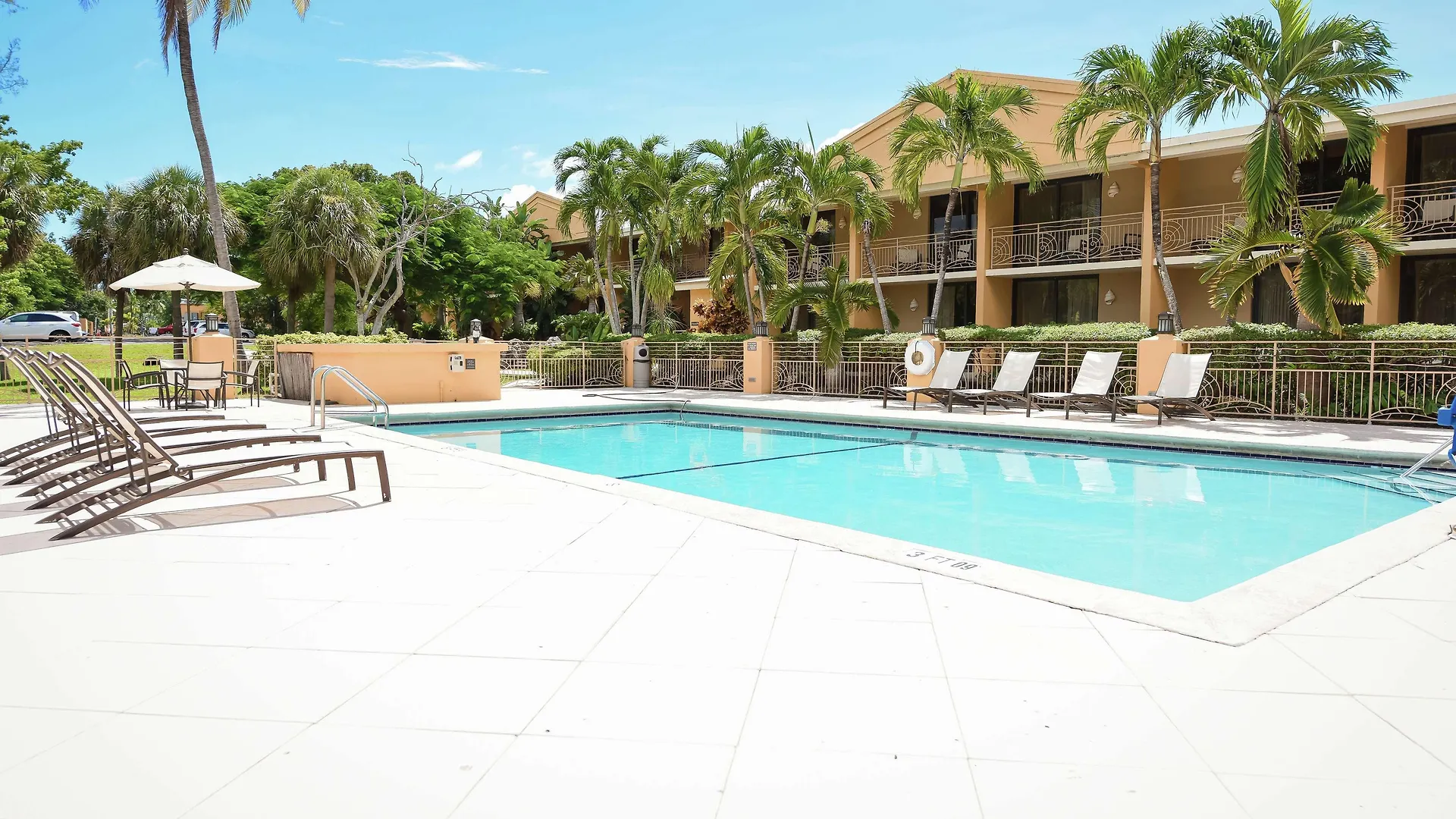 Hotel Hampton
