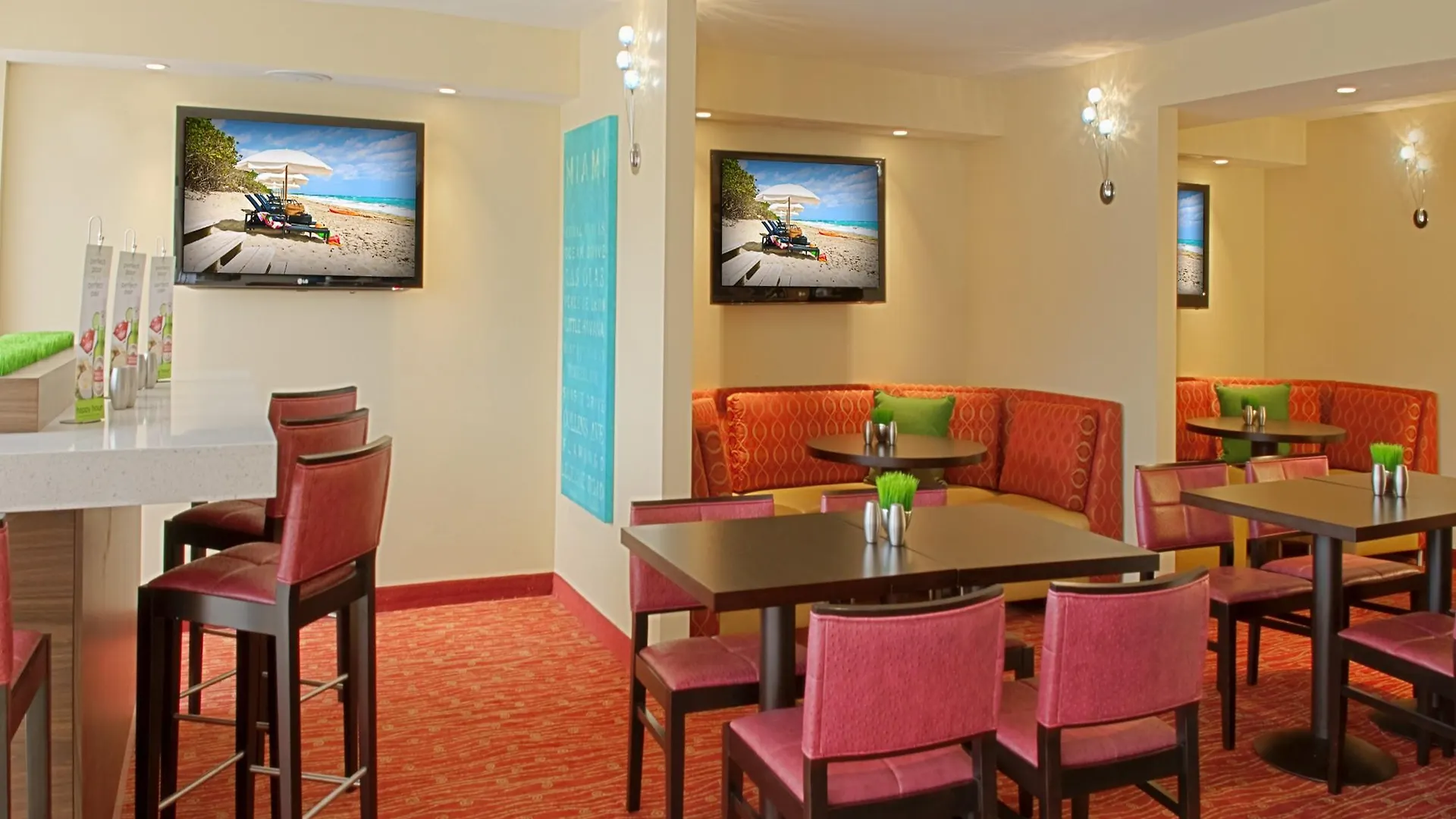 Courtyard By Marriott Hotel