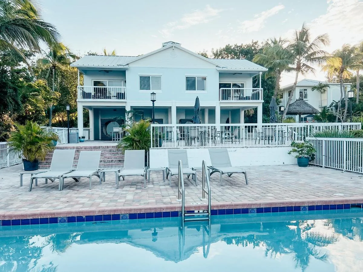 Bayside 3*