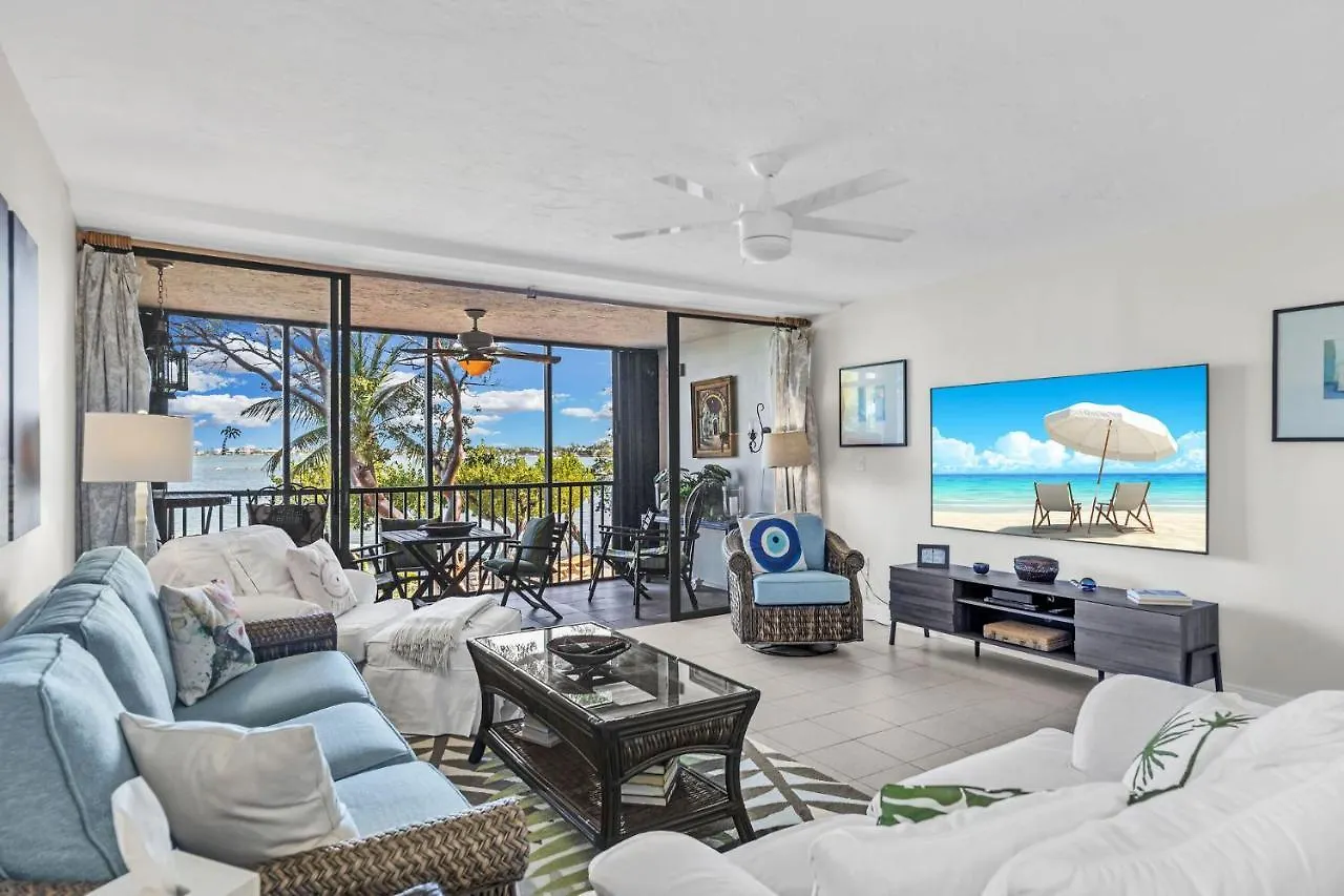 Holiday home Rock Harbor C9 *