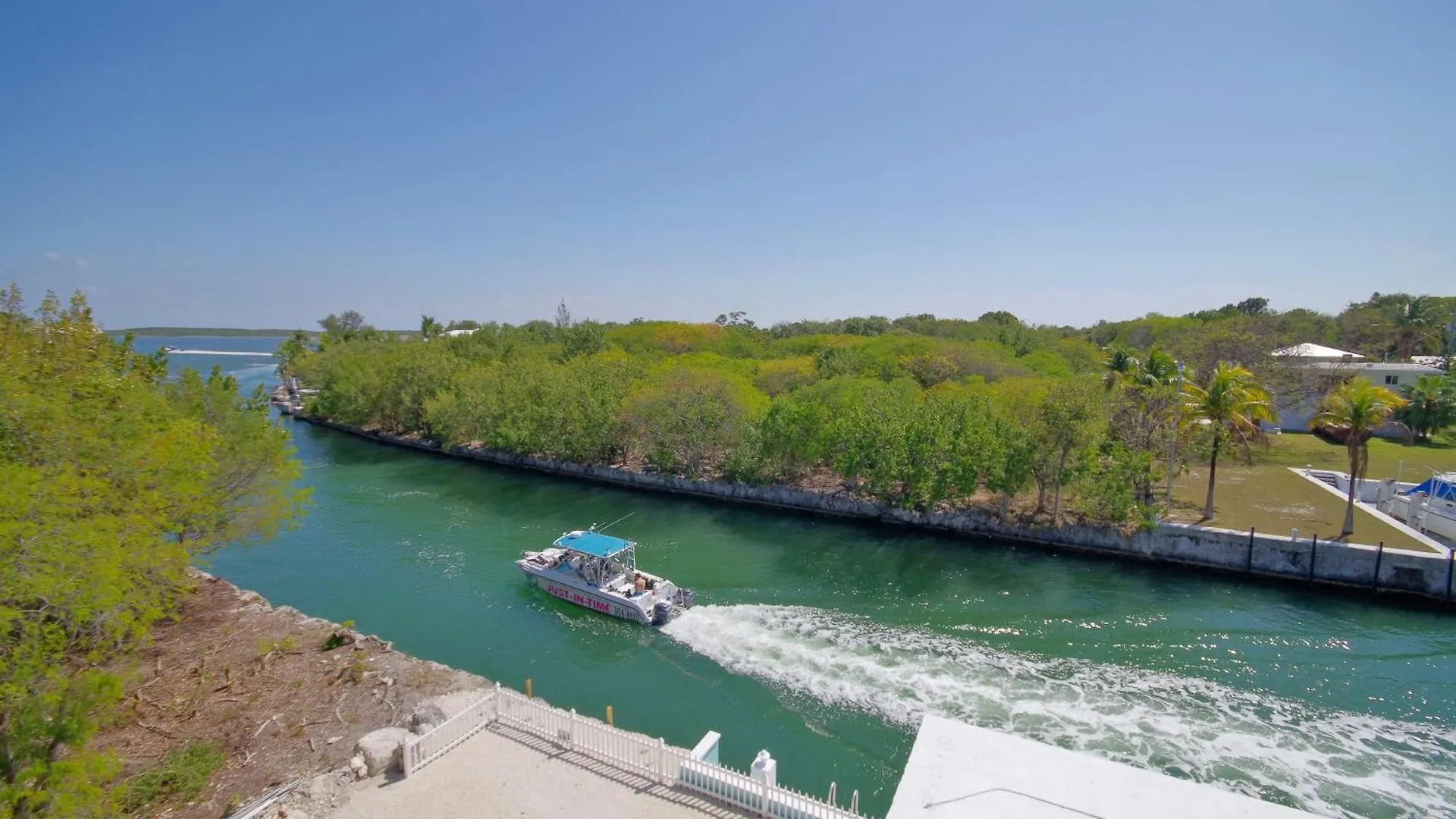 Holiday home Casa Bahiamar Stunning - 28 Day Minimum, Pool And Dock