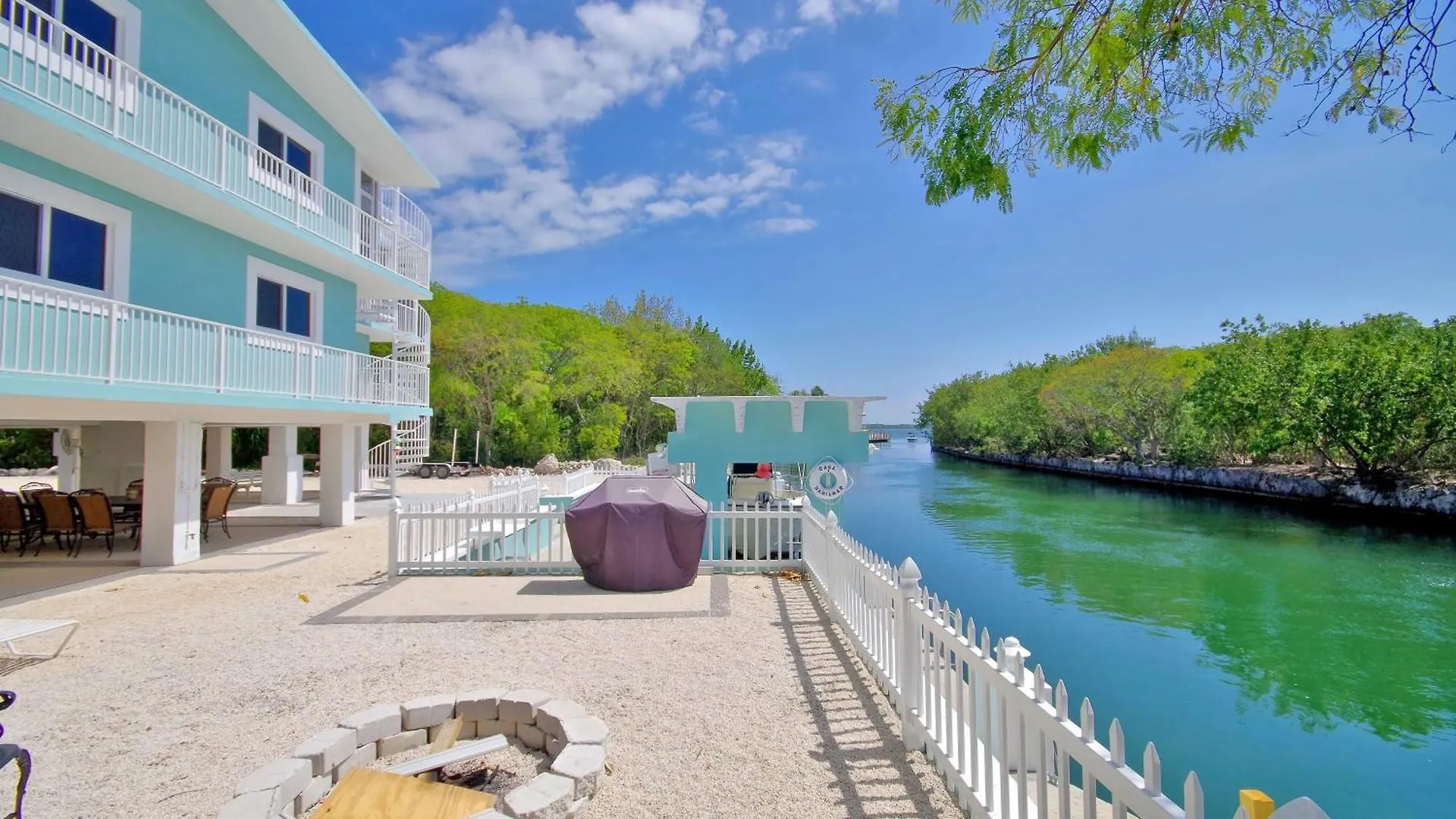 Casa Bahiamar Stunning - 28 Day Minimum, Pool And Dock Holiday home