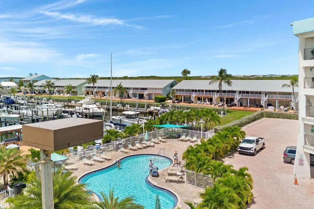 Overlooking Marina/ocean View & Free Golf Cart Holiday home *