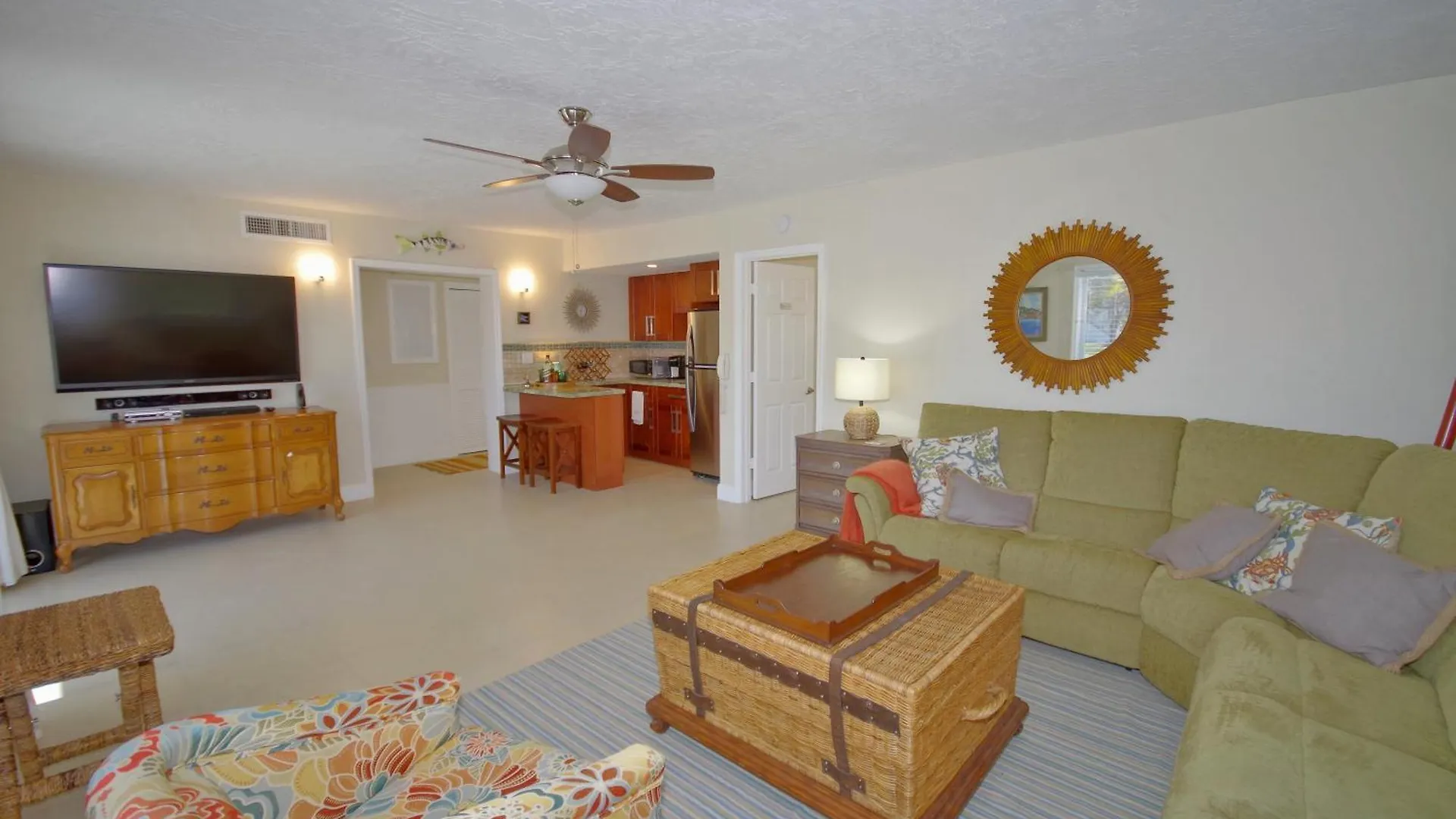 Casa Bahiamar Stunning - 28 Day Minimum, Pool And Dock * Key Largo