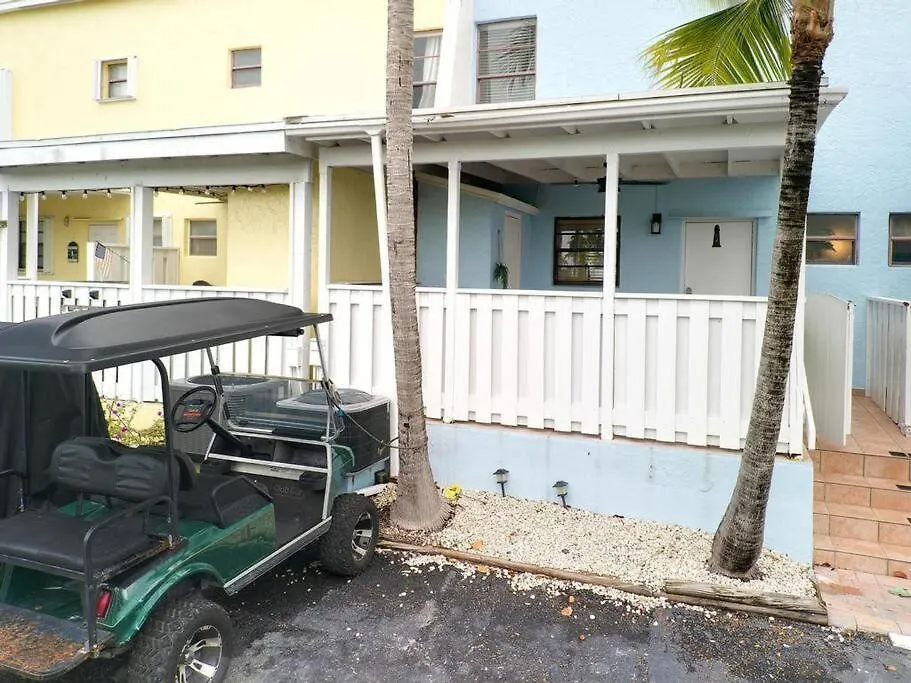 Overlooking Saltwater Lagoon Free Golf Cart-kayaks Holiday home Key Largo
