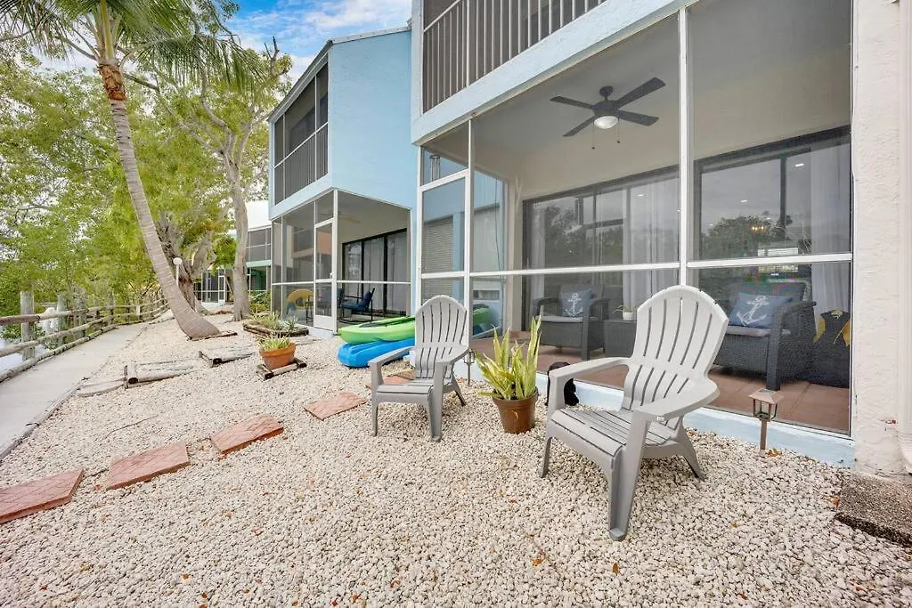Overlooking Saltwater Lagoon Free Golf Cart-kayaks Holiday home Key Largo