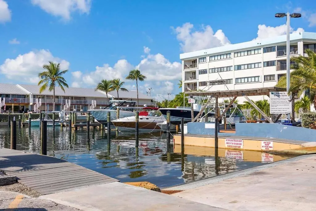 Overlooking Saltwater Lagoon Free Golf Cart-kayaks Holiday home Key Largo