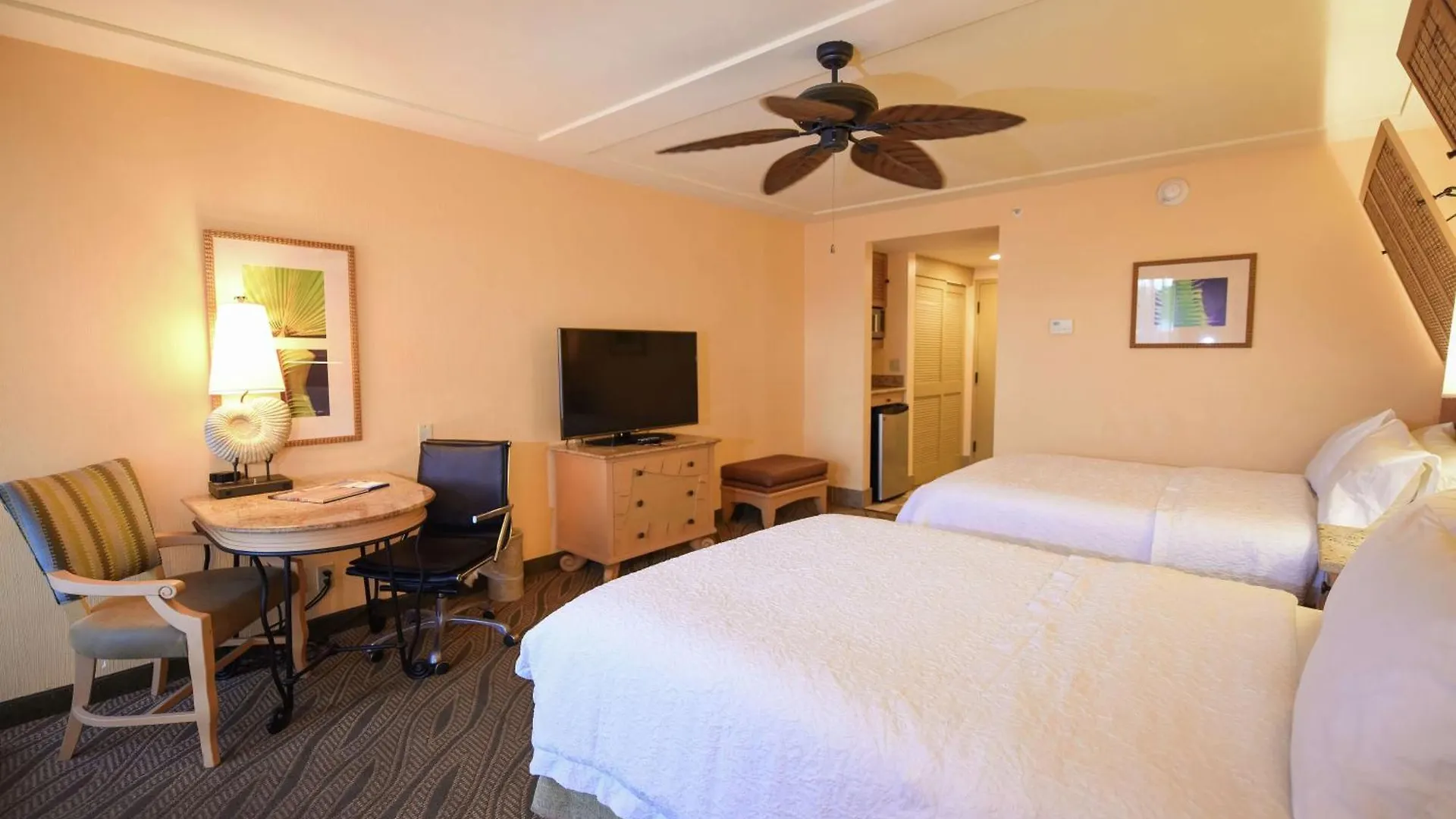 Hampton Hotel 3*