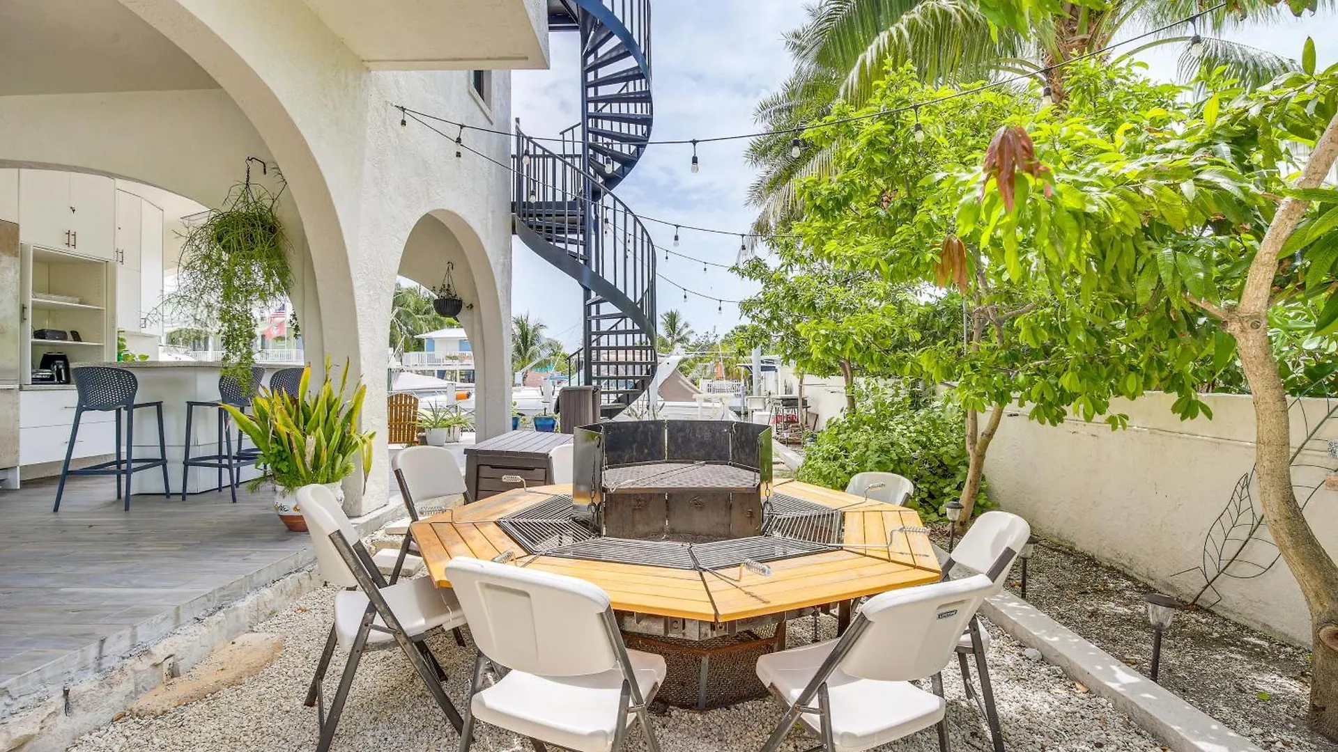 Waterfront Oasis With Boat Dock And Swim Holiday home *