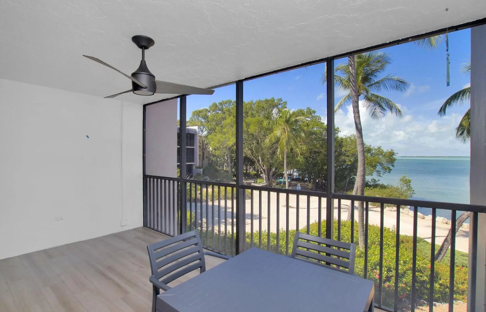 Bayfront Townhouse Located In The Lush Tropical Setting Of Rock Harbor Club, * Key Largo