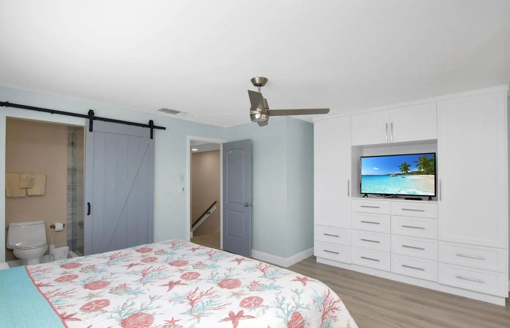 Bayfront Townhouse Located In The Lush Tropical Setting Of Rock Harbor Club, Apartment Key Largo