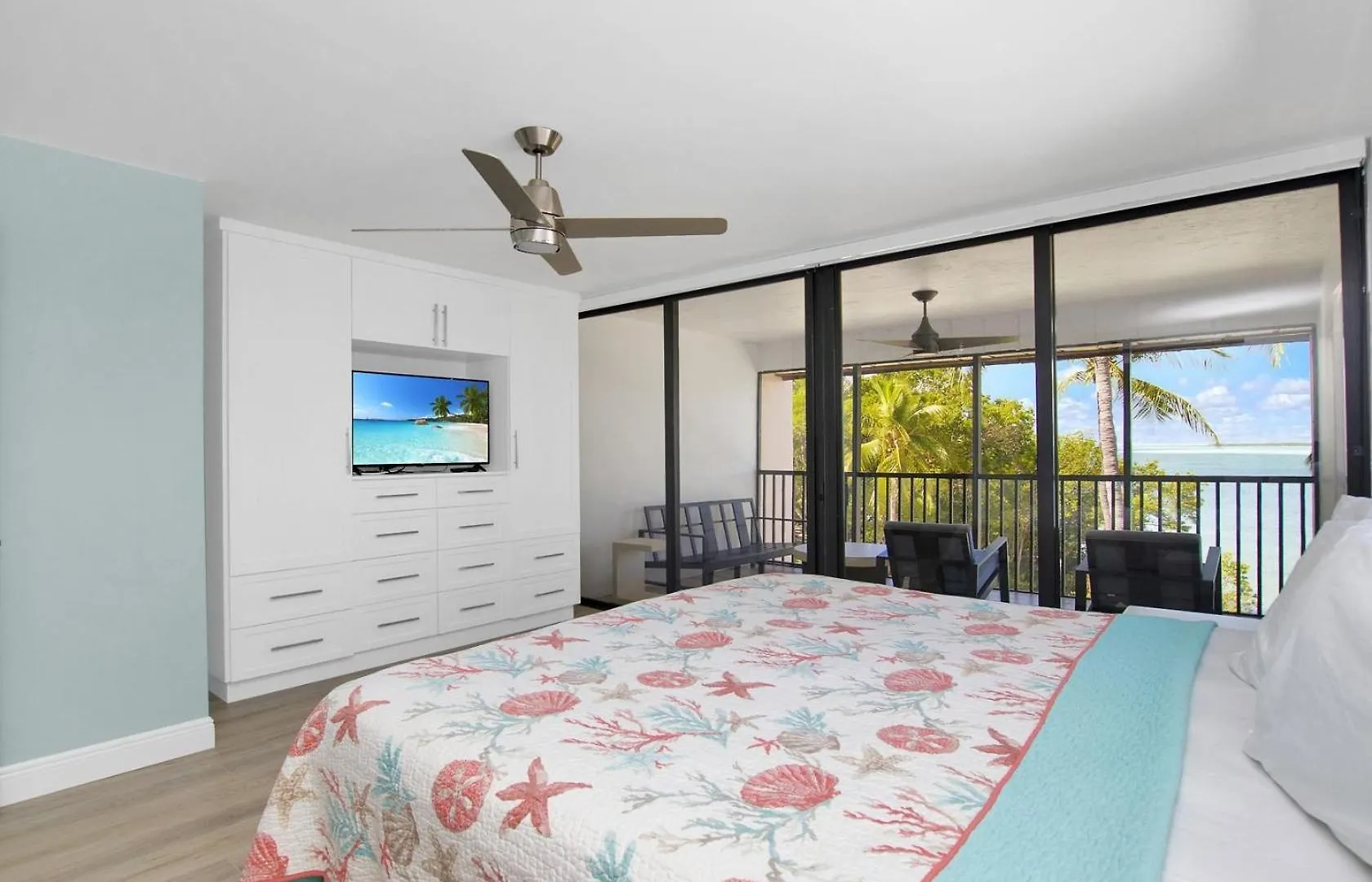 Bayfront Townhouse Located In The Lush Tropical Setting Of Rock Harbor Club, *