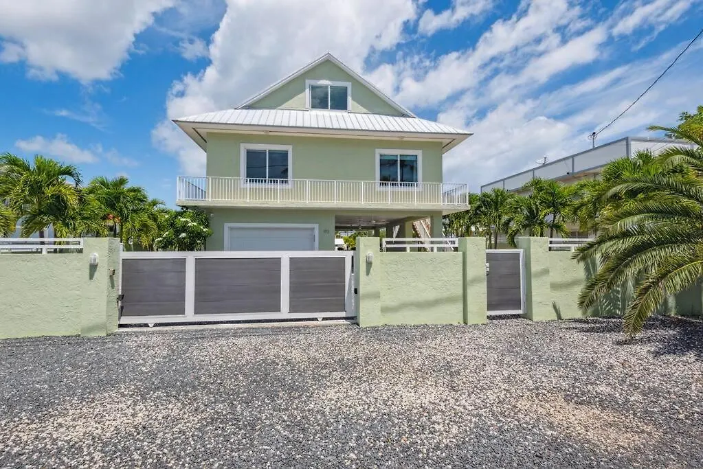Endless Summer House *