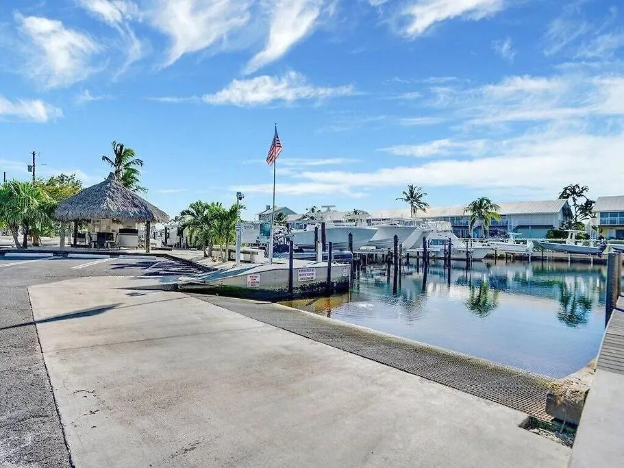 Kawama L1 In Key Largo, Beach, Lagoon, Pools, Tennis, Free Bikes And Canoes
