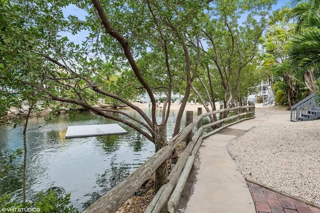 Kawama L1 In Key Largo, Beach, Lagoon, Pools, Tennis, Free Bikes And Canoes Holiday home *