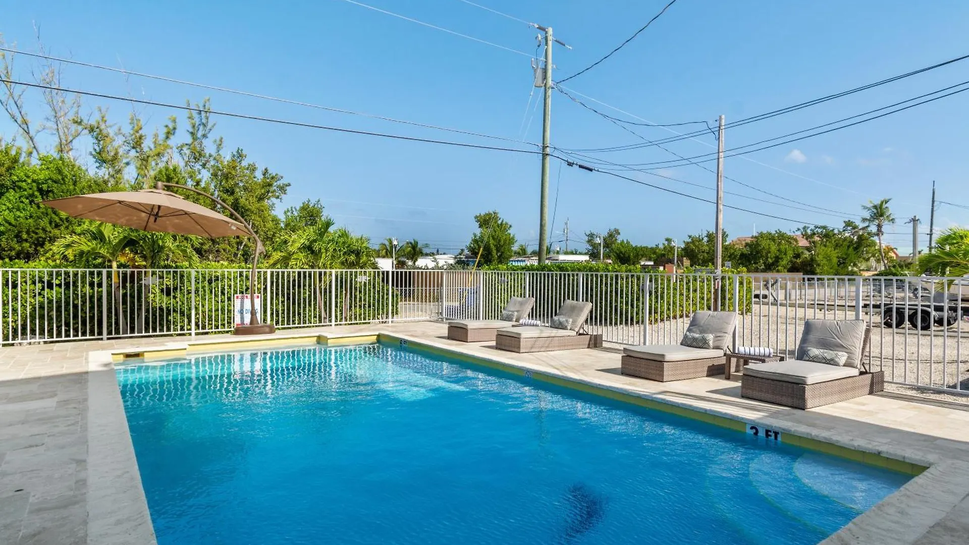 Ocean Shores 1 In With Pool & Boat Slip Key Largo