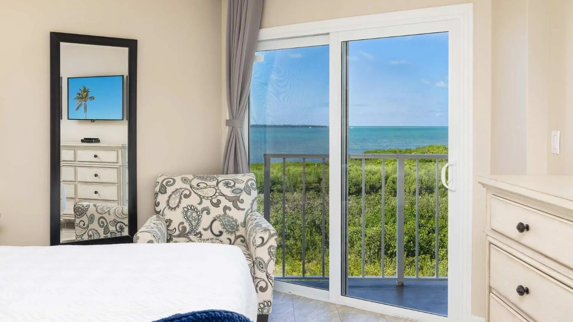 Дом отдыха Ocean View Gem Ocean Pointe 3406