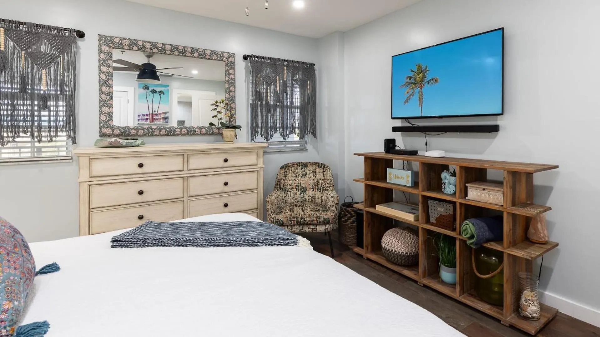 Sunshine Paradise Ocean Pointe 4402 Holiday home *
