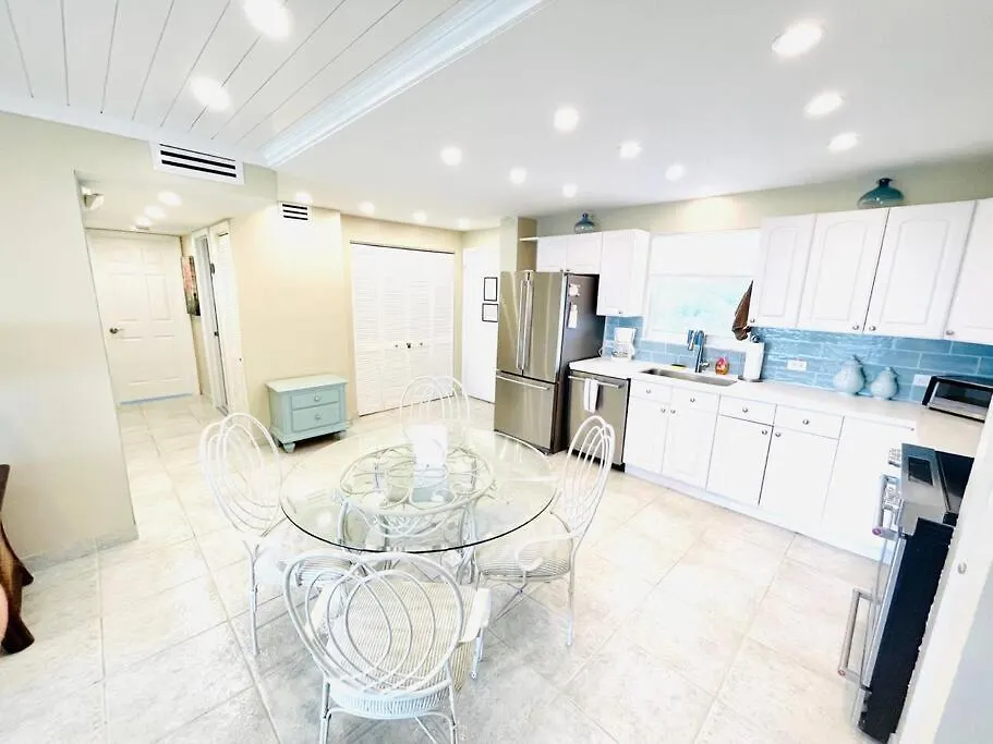 Holiday home New Tropical Escape Sea Gulls 407