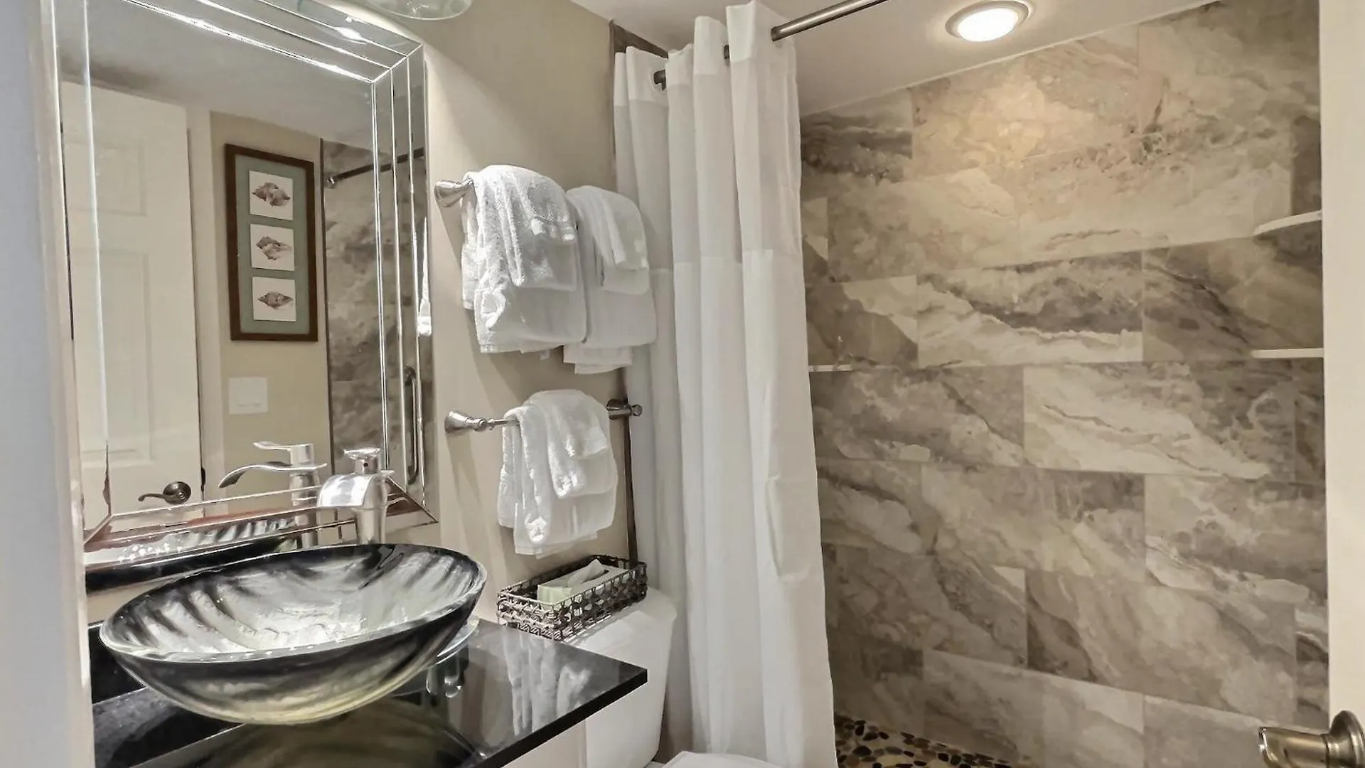 Baha Penthouse Ocean Pointe 1416 Key Largo
