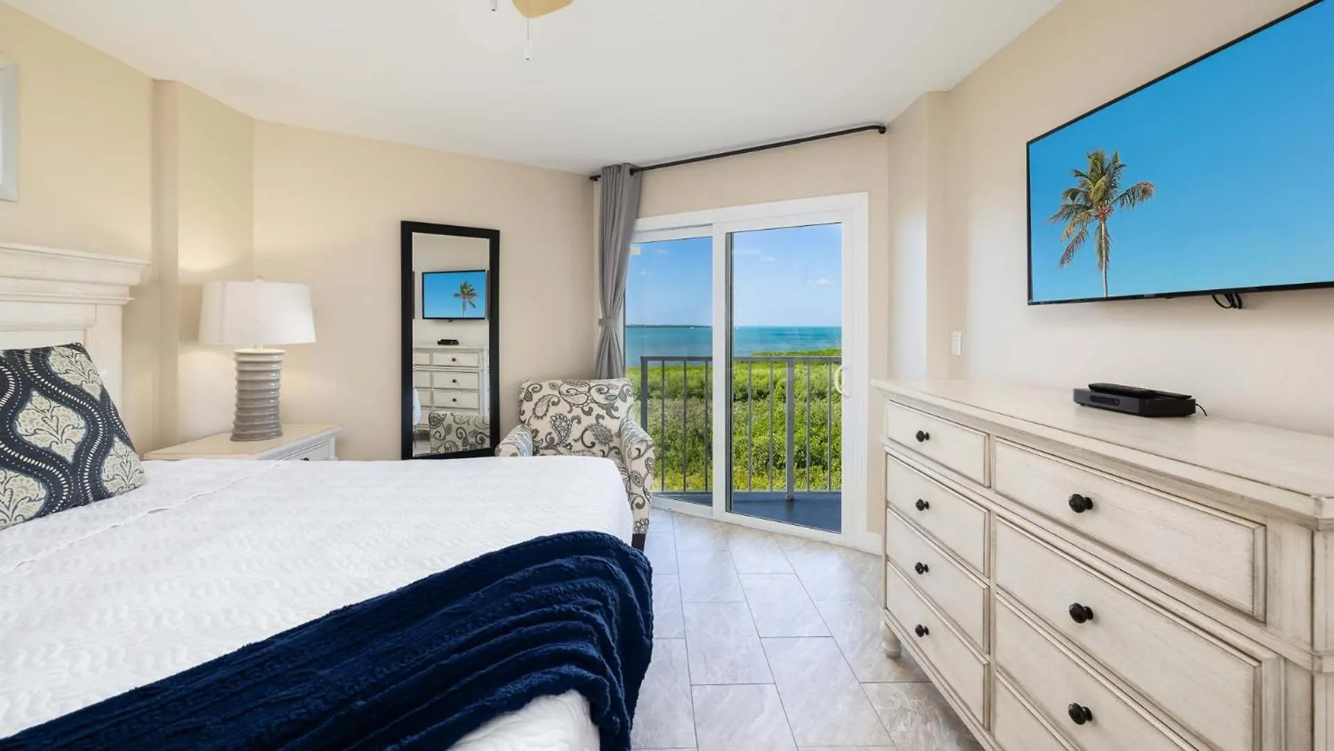 Дом отдыха Ocean View Gem Ocean Pointe 3406