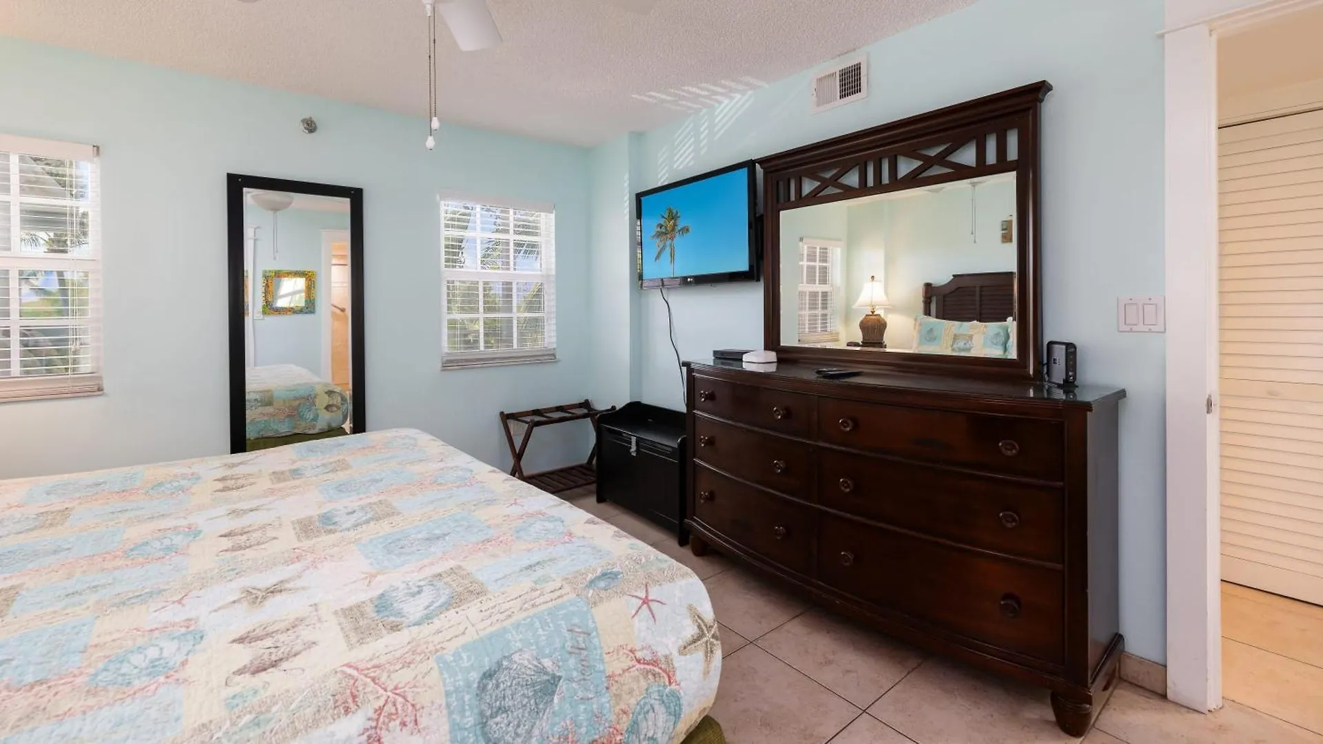 Aqua Vista Ocean Pointe 3307 *
