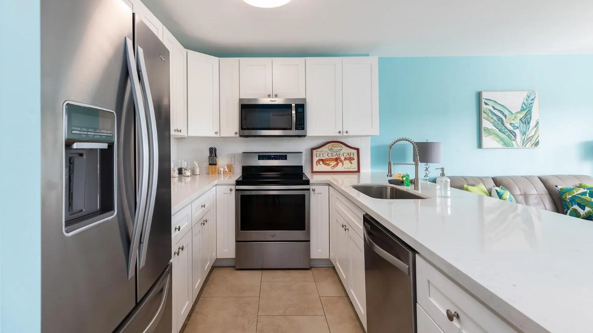 Boho Chic Ocean Pointe 3214 Key Largo