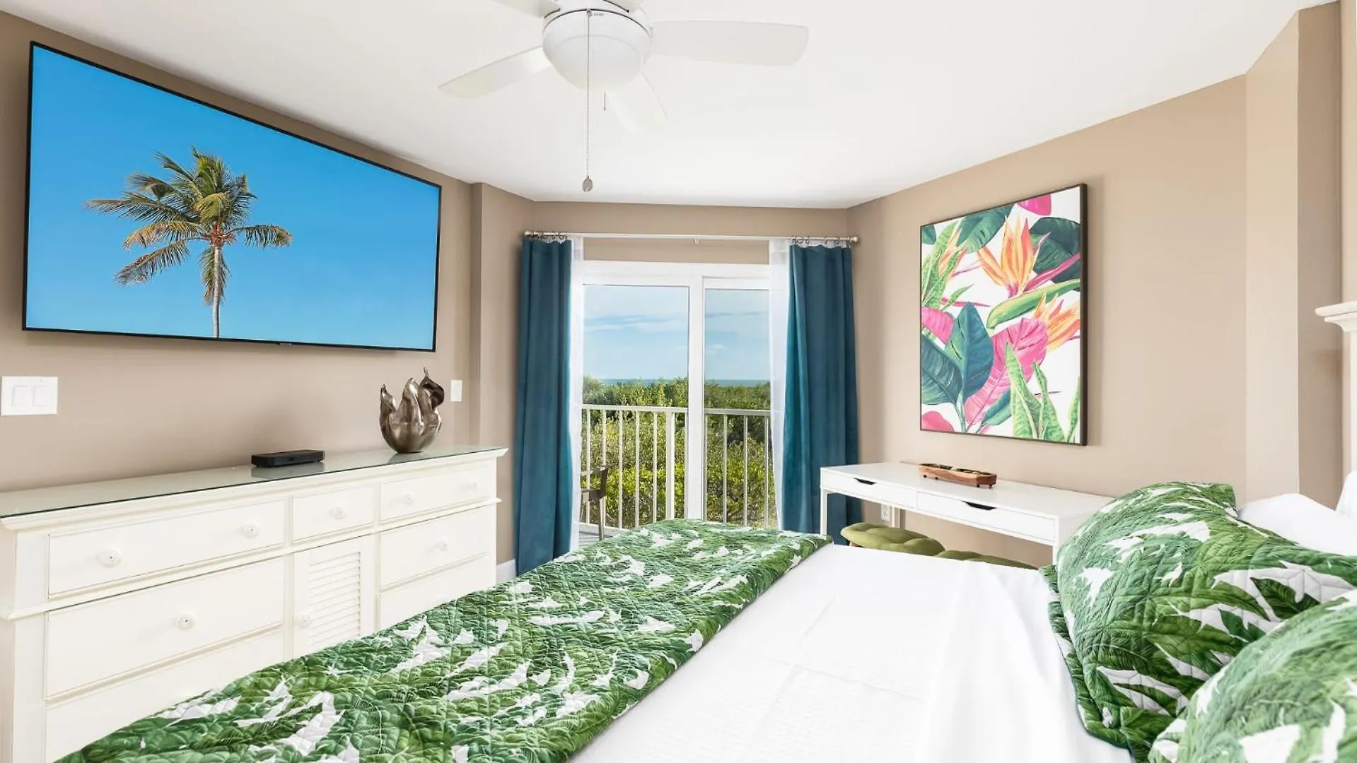 Boho Chic Ocean Pointe 3214