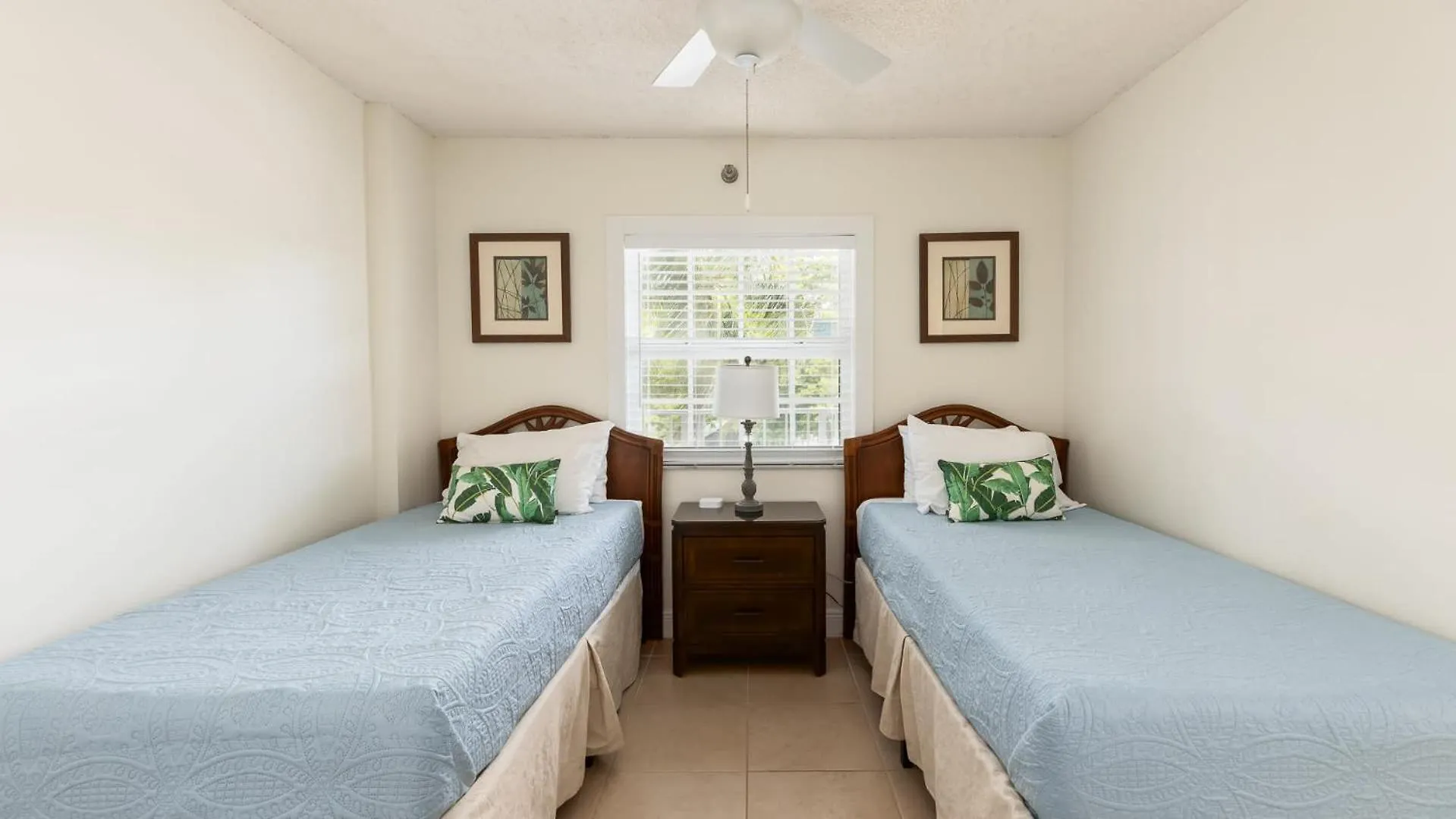 Holiday home Modern And Coastal 3212 Is Across From Pool *