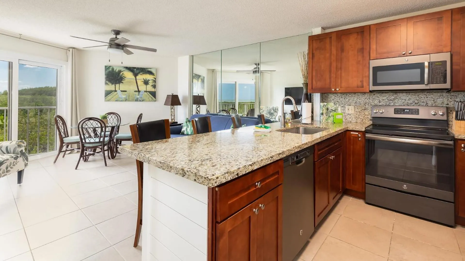 Holiday home Modern And Coastal 3212 Is Across From Pool Key Largo