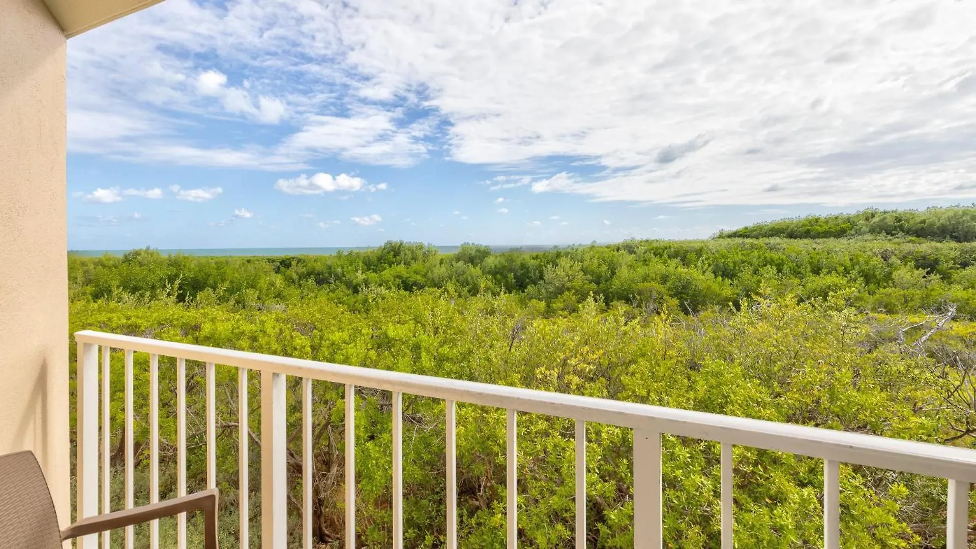 Holiday home Modern And Coastal 3212 Is Across From Pool *