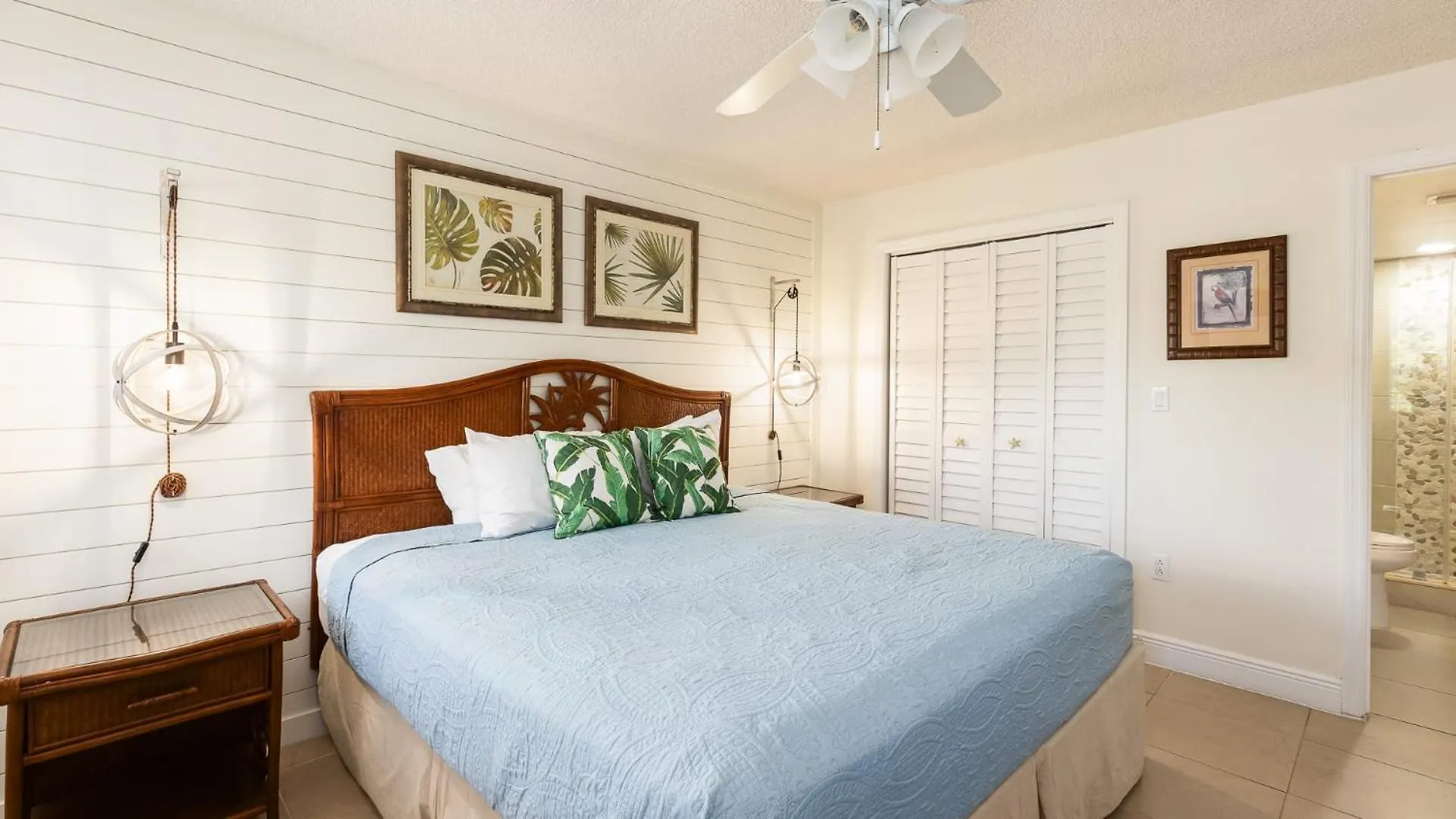 Modern And Coastal 3212 Is Across From Pool *