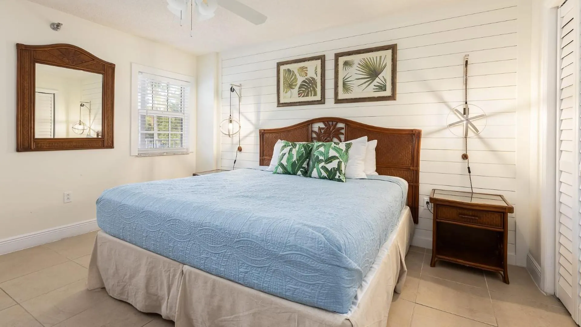 Modern And Coastal 3212 Is Across From Pool * Key Largo