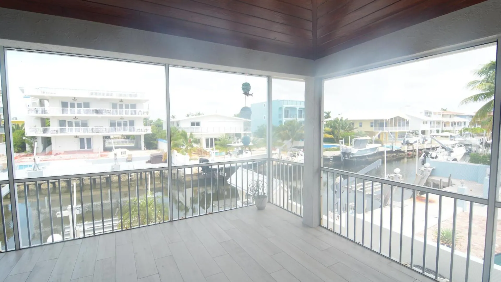 Beautiful Canal Front With Above Ground Pool, Dock And Fish Station Key Largo