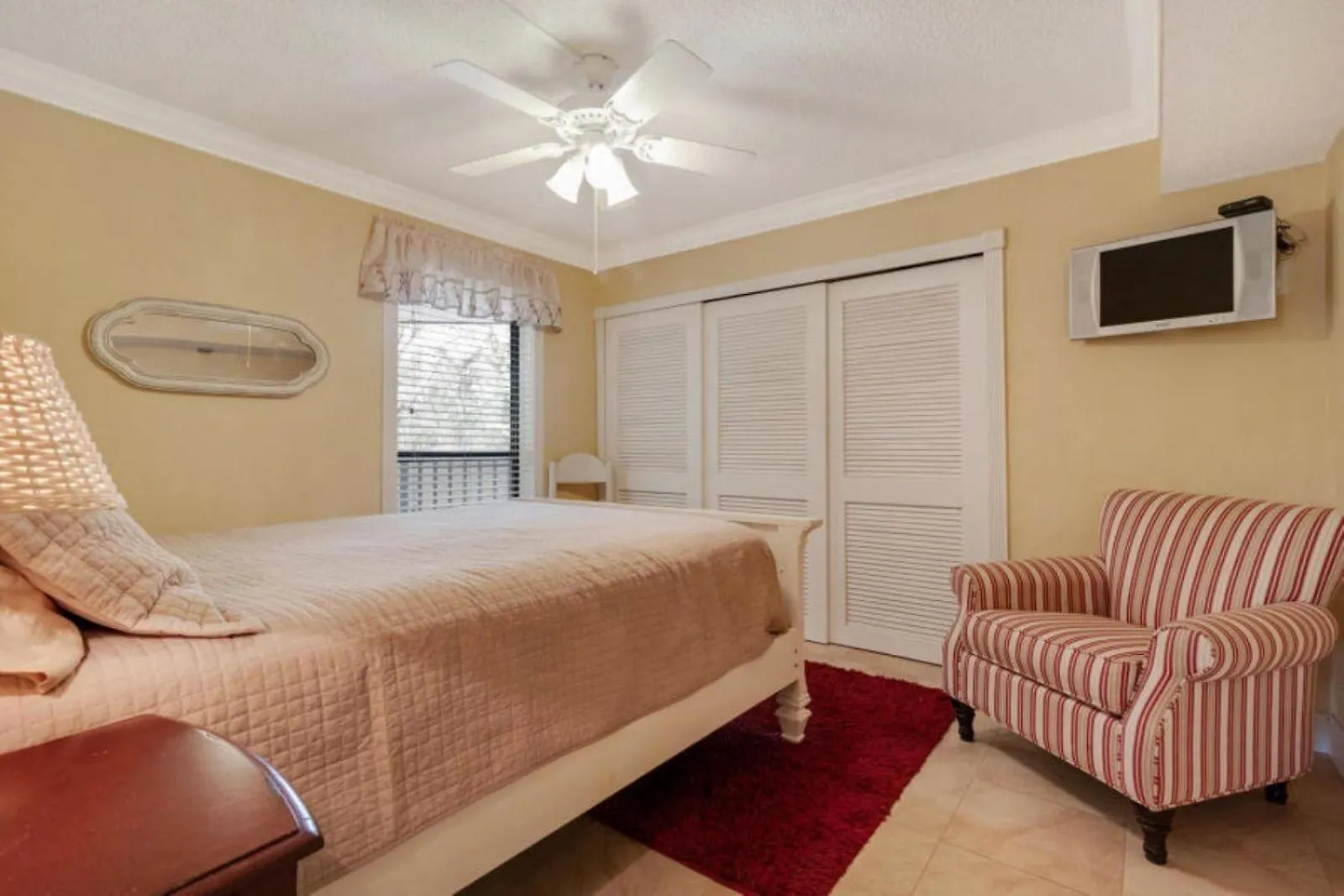 B 105 Moon Bay Apartment