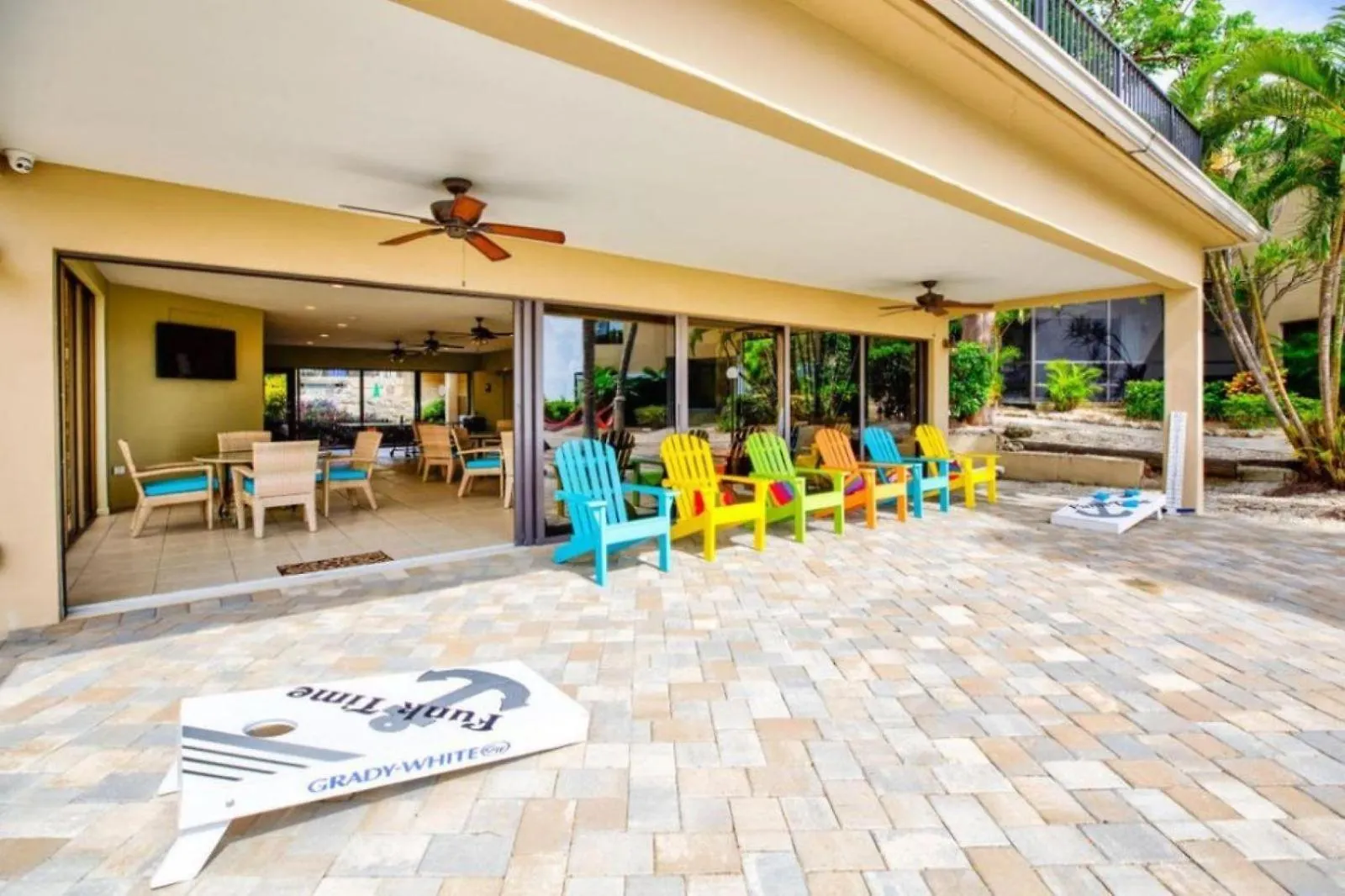 B 105 Moon Bay Key Largo