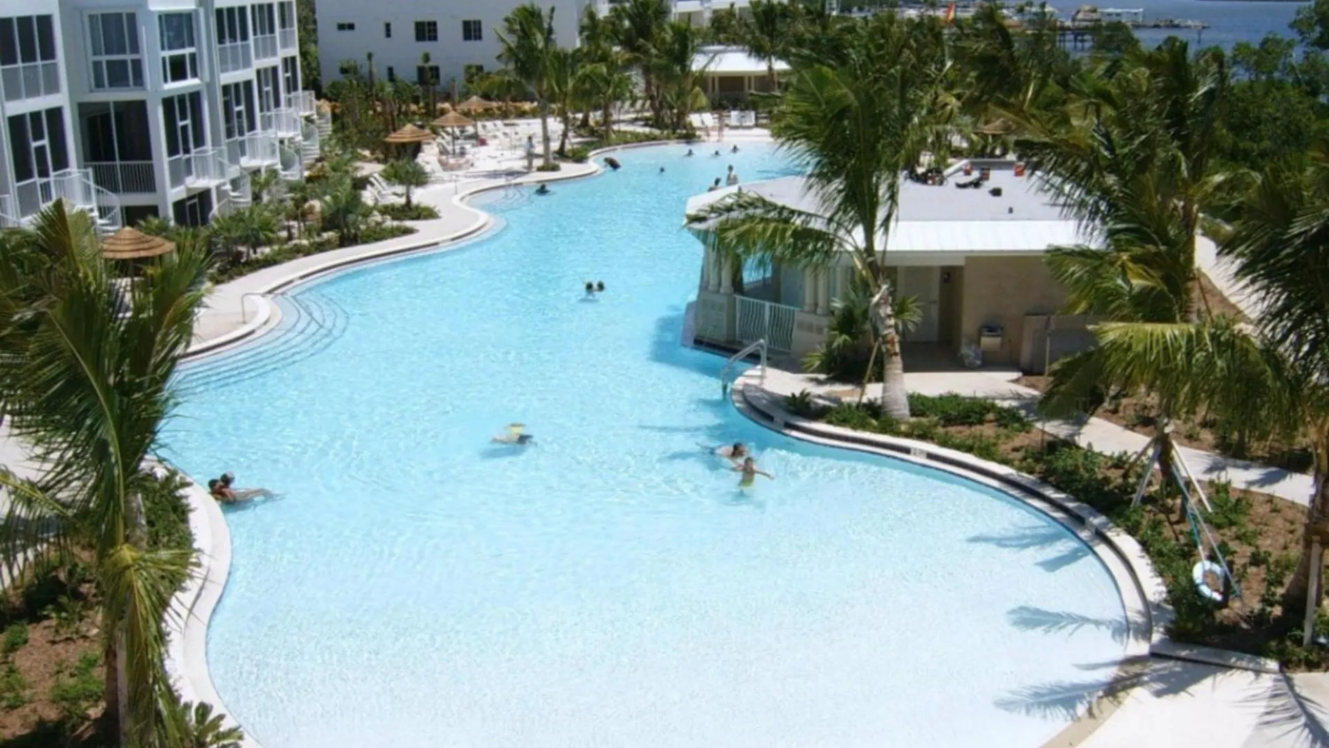 610 Mariners Club Apartment
