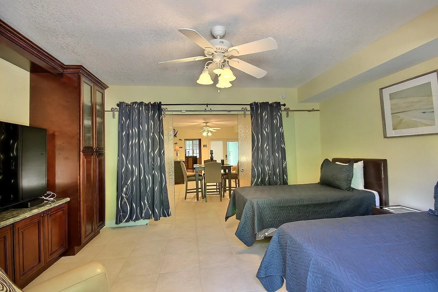 804 Mariners Club Apartment *