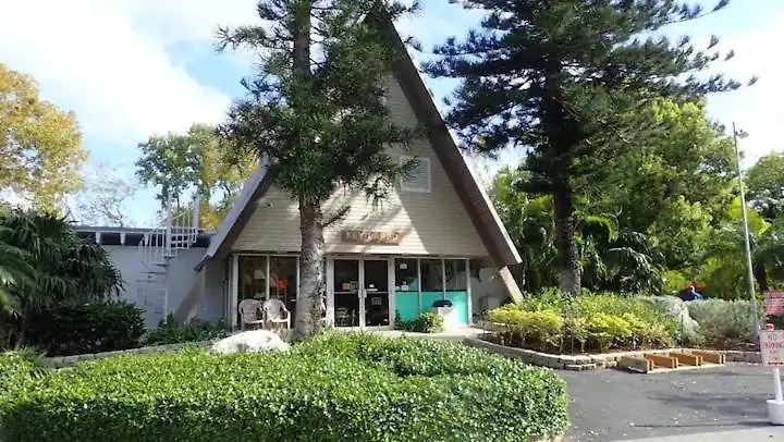 Rv By The Sea - Glamping In The Keys - Sleeps 6 * Key Largo