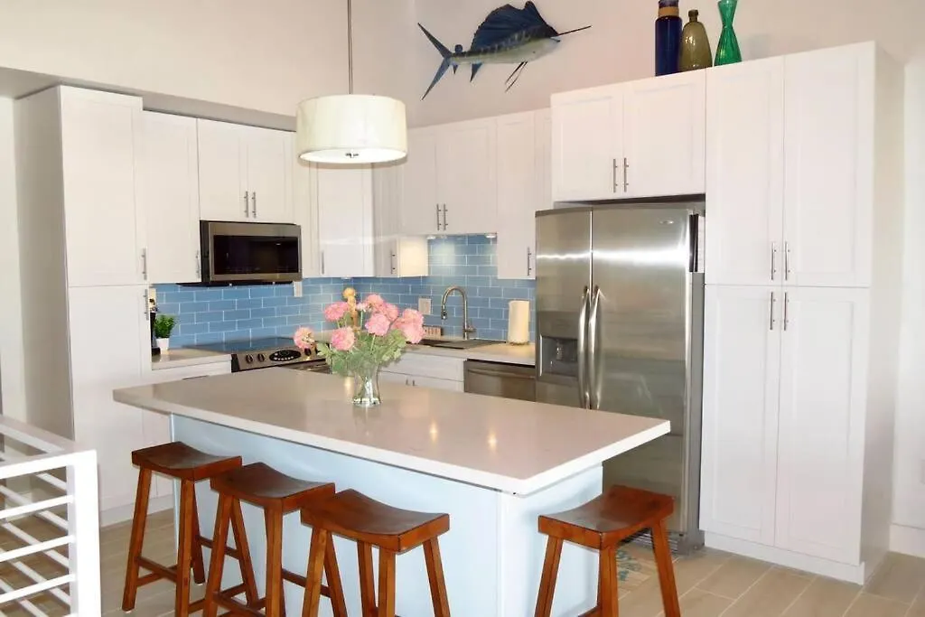 Sunrise Escape - Ocean Front - Sleeps 10 Apartment Key Largo