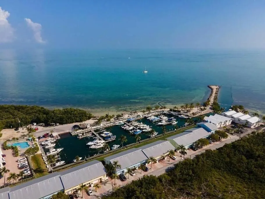 Apartment Sunrise Escape - Ocean Front - Sleeps 10
