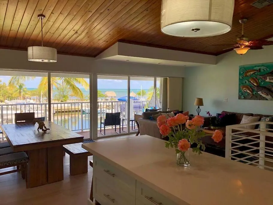 Sunrise Escape - Ocean Front - Sleeps 10 * Key Largo