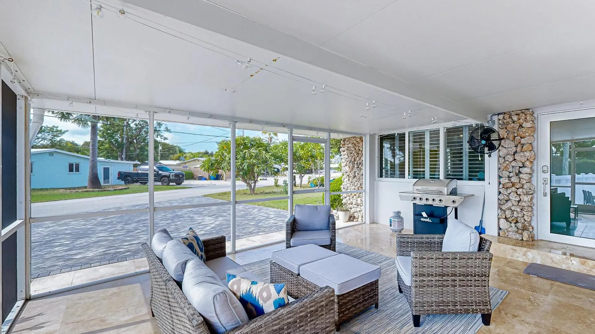 Ocean Breeze Refuge *