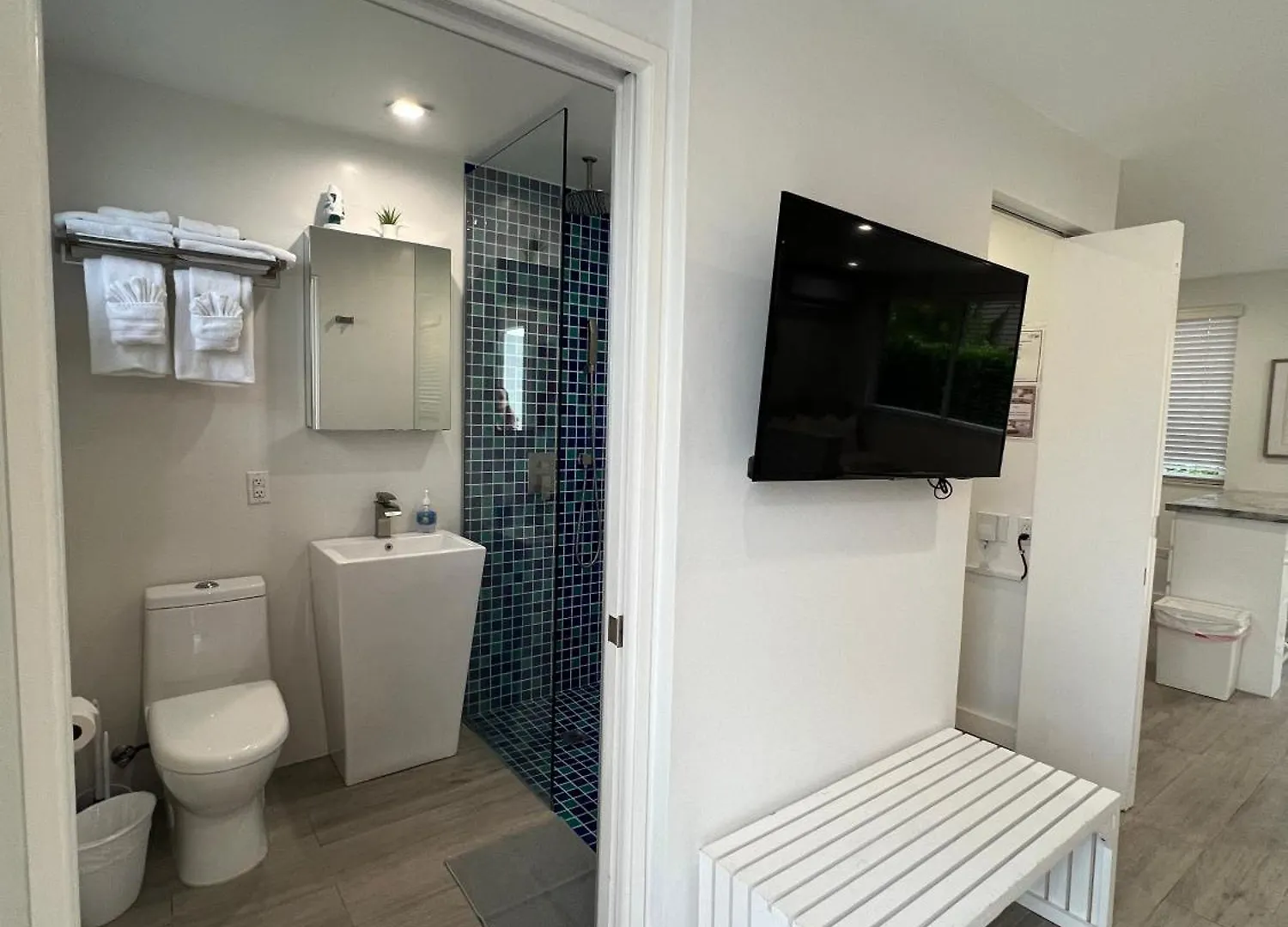 Apartment Waterfront 2 *
