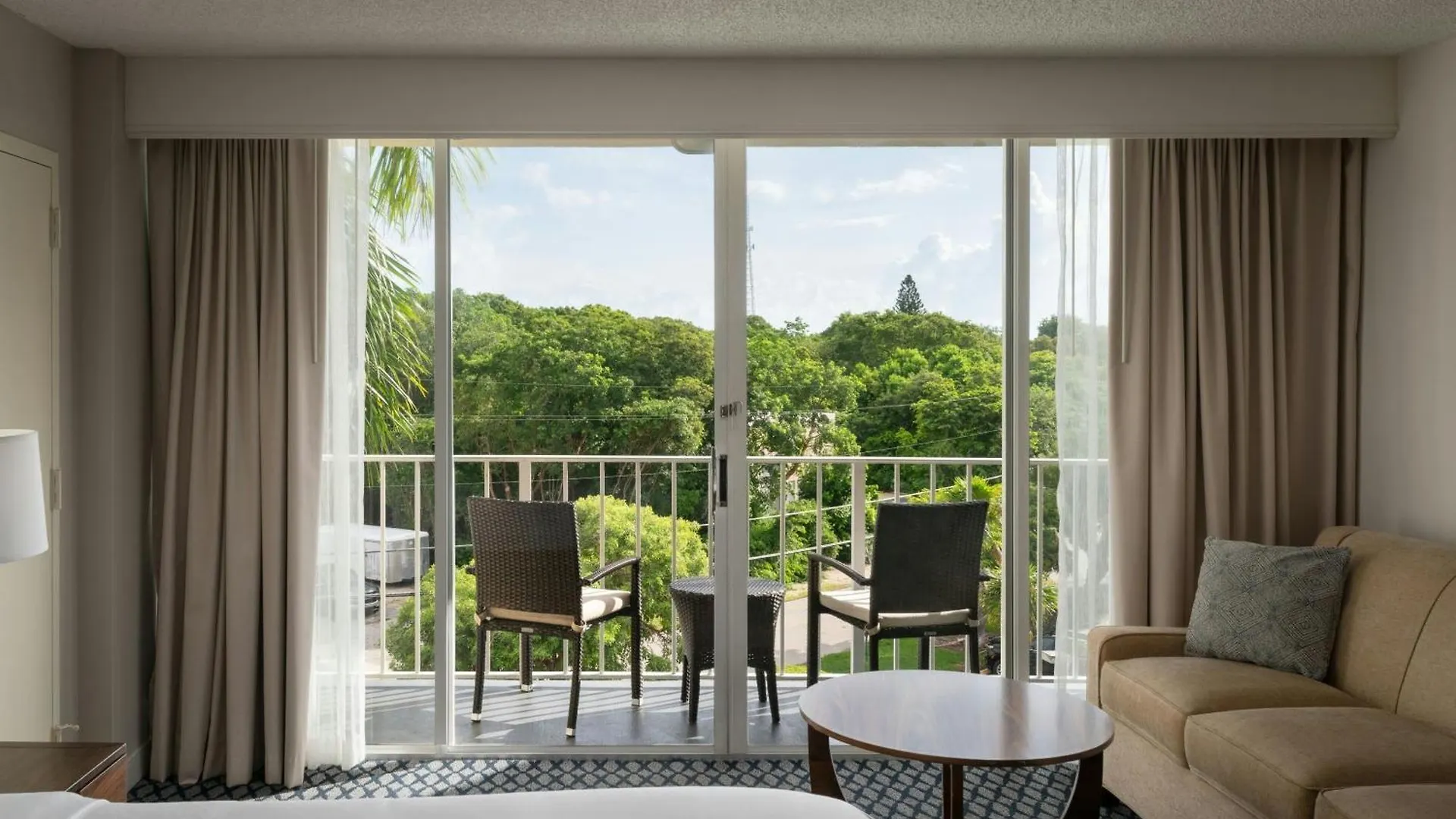 Courtyard By Marriott