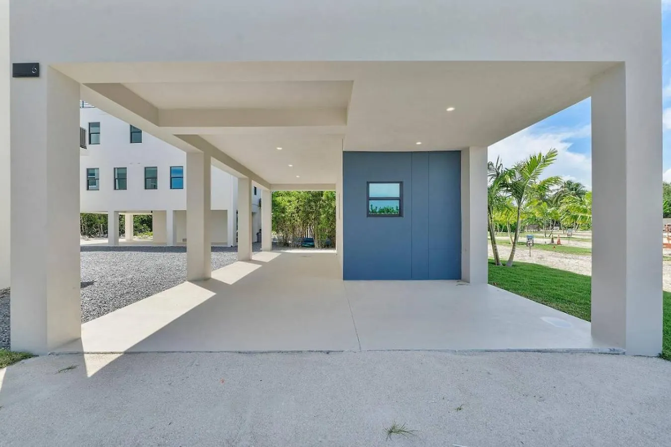 Brand New Oceanside Paradise Waterfront With Pool And Hot Tub Key Largo