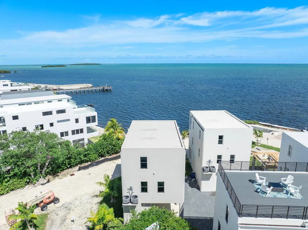 Brand New Oceanside Paradise Waterfront With Pool And Hot Tub Key Largo