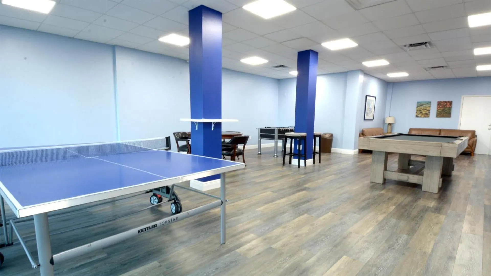 Apartment 122 Mariners Club