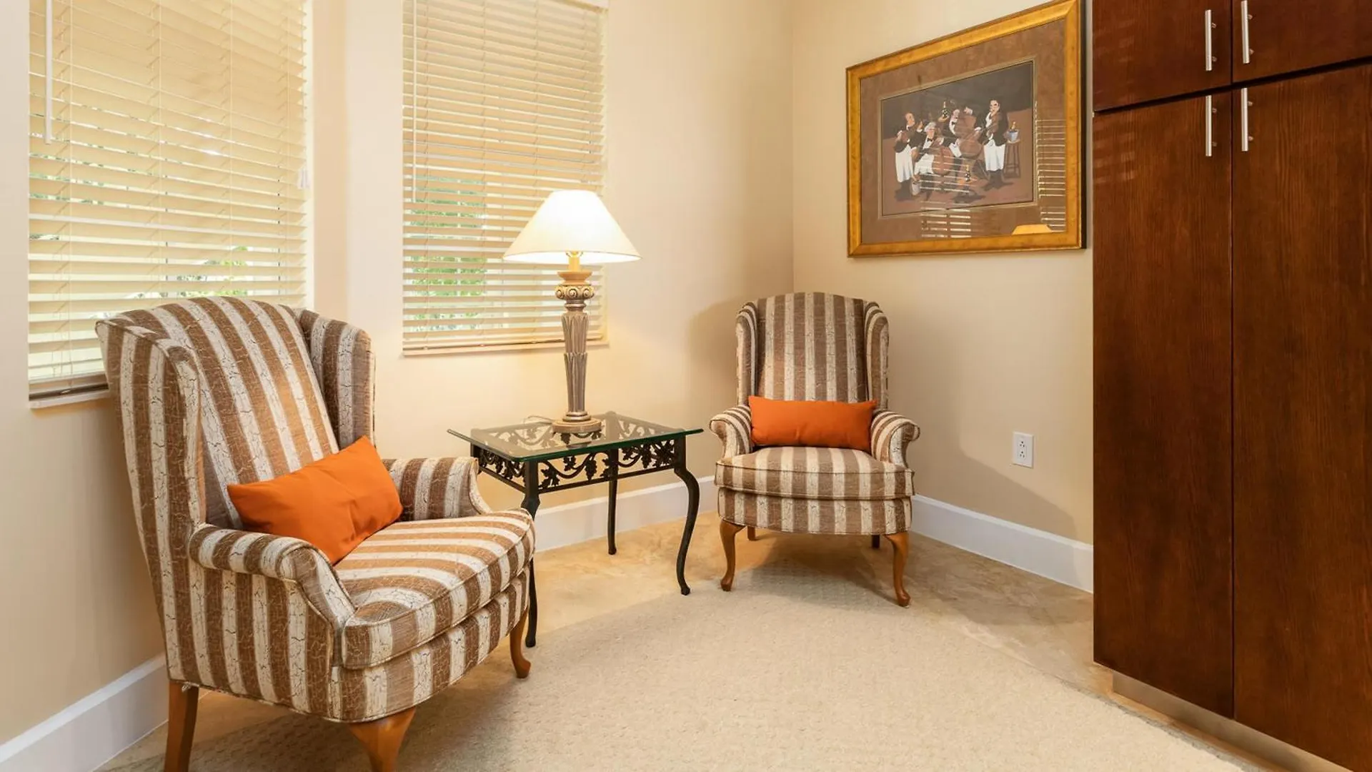 122 Mariners Club Apartment
